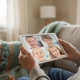 Grands-parents à distance : suivre la vie des petits-enfants en privé